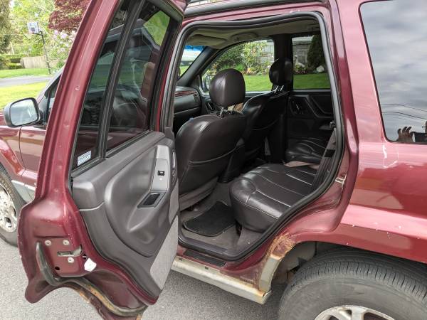 Jeep Grand Cherokee Laredo 4x4 for sale in Riverside, RI – photo 3