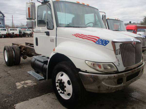 2002 International 4400 - cars & trucks - by dealer - vehicle... for sale in Brockton, MA – photo 2