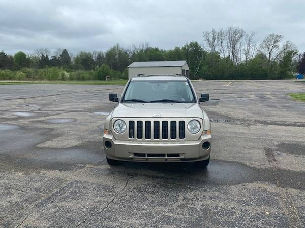 2010 Jeep Patriot Sport 2 OWNERS - - by dealer for sale in Grand Blanc, MI – photo 2