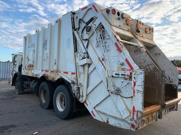 2009 Mack LEU-613 TWIN HOPPER REAR LOADER GARBAGE TRUC - cars & for sale in Other, Other – photo 3