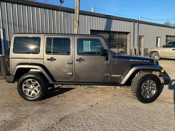 2016 Jeep Wrangler Unlimited 4WD 4dr Rubicon - cars & trucks - by... for sale in CENTER POINT, IA – photo 3