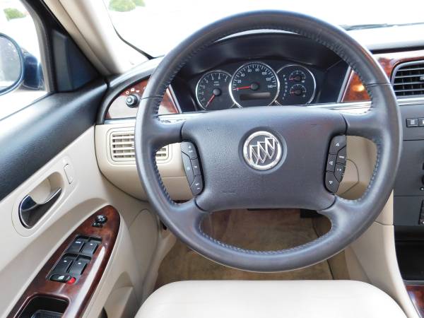 2007 BUICK LACROSSE CXS LOW LOW MILES - - by for sale in Wright City, MO – photo 8