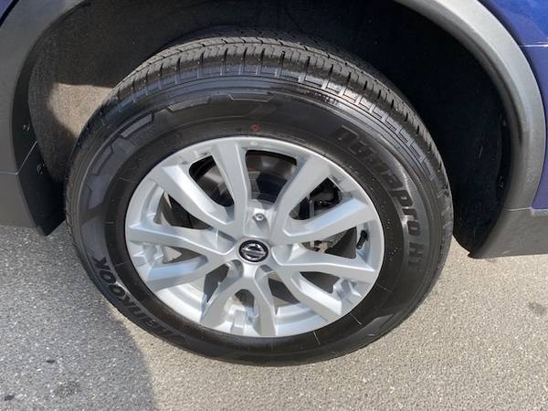 2019 Nissan Rogue SV for sale in Freeport, NY – photo 15