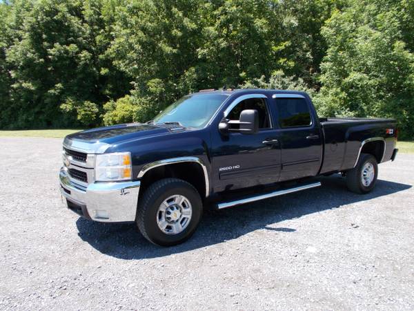 2010 Chevrolet Silverado 2500HD 4WD Crew Cab 153 LT for sale in Cohoes, VT – photo 2