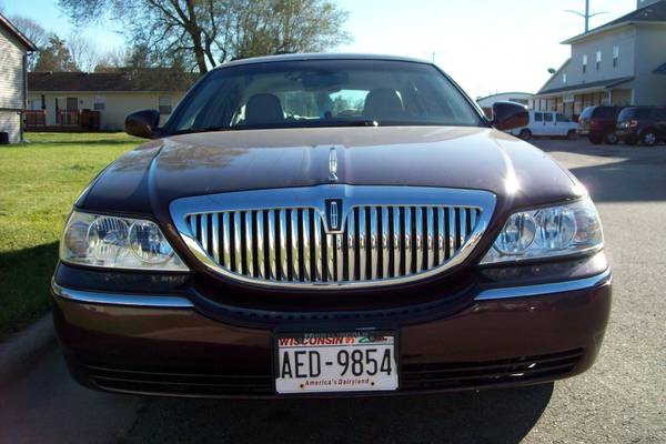 Gorgeous 2006 Lincoln Town Car Designer Series (poynette) - cars &... for sale in Poynette, WI – photo 4