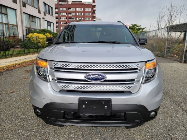 2012 FORD EXPLORER XLT 4WD AWD 3.5 V6 LEATHER SEATS - cars & trucks... for sale in STATEN ISLAND, NY – photo 2