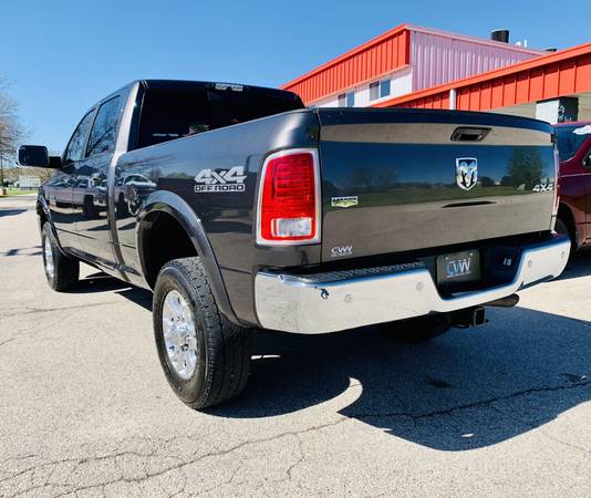 2018 Ram 2500 Laramie Crew Cab 4x4 - - by dealer for sale in Green Bay, WI – photo 6