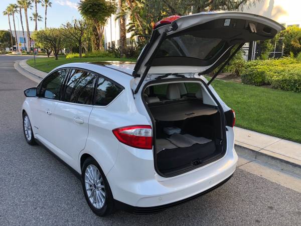 2014 Ford C-Max SEL Hybrid - - by dealer - vehicle for sale in Panorama, CA – photo 22