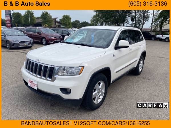 2012 Jeep Grand Cherokee Laredo 4x4 4dr SUV - cars & trucks - by... for sale in Brookings, SD – photo 3