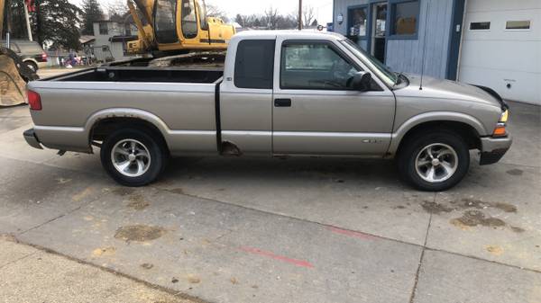 2003 Chevrolet S-10 (REDUCED) - cars & trucks - by dealer - vehicle... for sale in Epworth, IA – photo 4