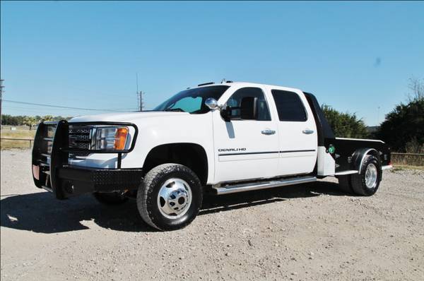 2014 GMC 3500 DENALI 4X4 - SKIRTED FLATBED -LOW MILES -LOADED - TX... for sale in Liberty Hill, OK – photo 3