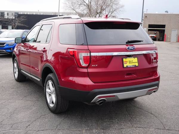 2016 Ford Explorer XLT - - by dealer - vehicle for sale in Bloomington, MN – photo 9