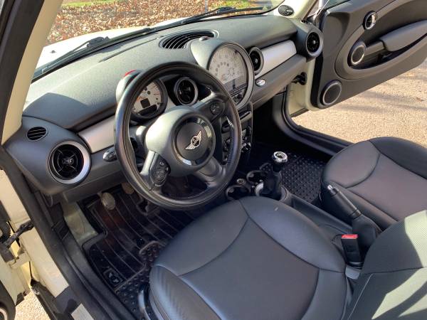 2011 Mini Cooper Clubman - cars & trucks - by owner - vehicle... for sale in Nashua, NH – photo 11