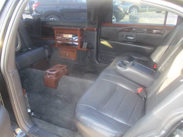 2001 Lincoln Town Car Executive Limousine for sale in Lincoln, NE – photo 10