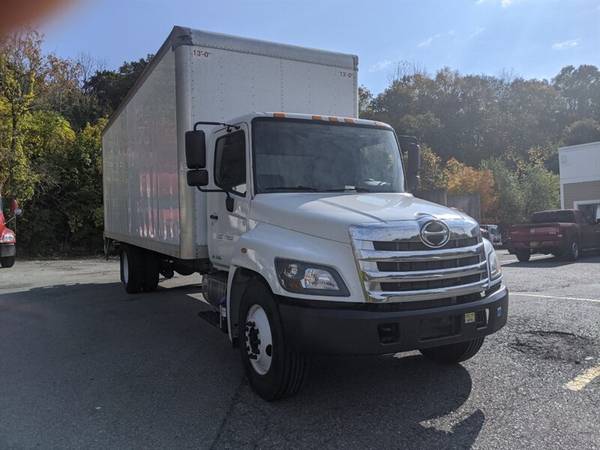 2016 HINO 268A 26' BOX W/LIFTGATE ONLY 153K MILE WARRANTY - cars &... for sale in Wappingers Falls, PA – photo 3