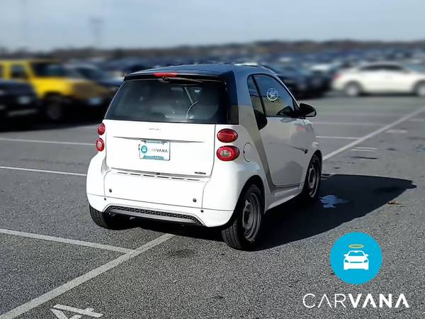 2015 smart fortwo Pure Hatchback Coupe 2D coupe White - FINANCE... for sale in San Antonio, TX – photo 10