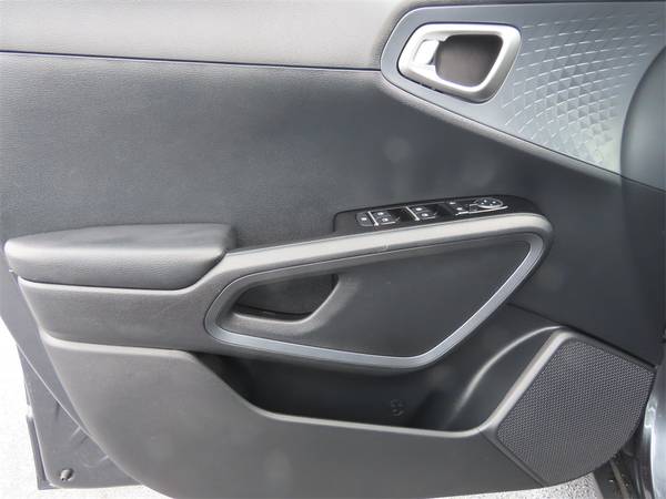 2021 Kia Soul FWD 4D Hatchback/Hatchback S - - by for sale in OXFORD, AL – photo 19