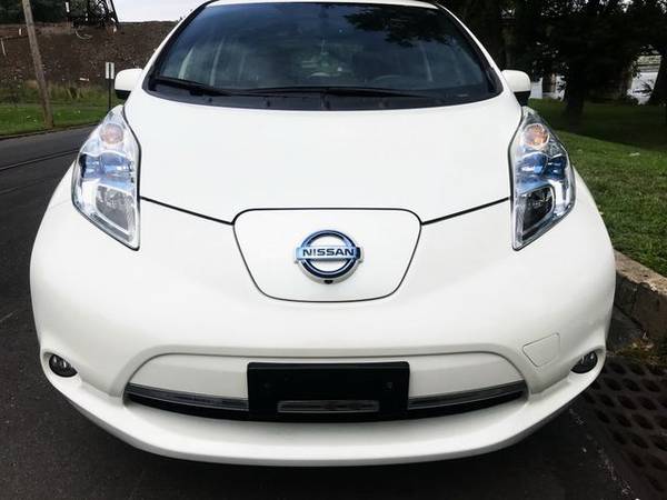 2013 Nissan LEAF - Financing Available! - cars & trucks - by dealer... for sale in Morrisville, PA – photo 8