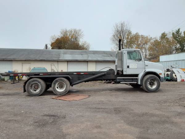 2000 freightliner roll off - cars & trucks - by owner - vehicle... for sale in Buffalo, NY – photo 7