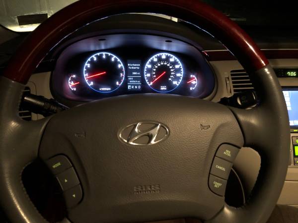Hyundai Azera Limited - Excellent Condition (Glen Allen) for sale in Glen Allen, VA – photo 16