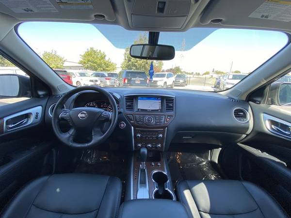 2020 Nissan Pathfinder Platinum Sport Utility 4D 9929 Miles -- GET... for sale in Sacramento, UT – photo 17
