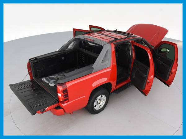 2011 Chevy Chevrolet Avalanche LT Sport Utility Pickup 4D 5 1/4 ft for sale in Other, OR – photo 19