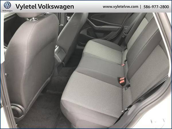 2020 Volkswagen Jetta sedan S Auto w/ULEV - Volkswagen Pure White for sale in Sterling Heights, MI – photo 9