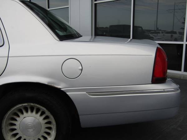 2000 *Mercury* *Grand Marquis* *LS* - cars & trucks - by dealer -... for sale in Council Bluffs, NE – photo 24