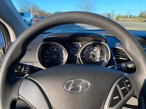 2016 Hyundai Elantra 4dr Sdn Auto SE (Alabama Plant) - cars & trucks... for sale in Waynesville, OH – photo 10