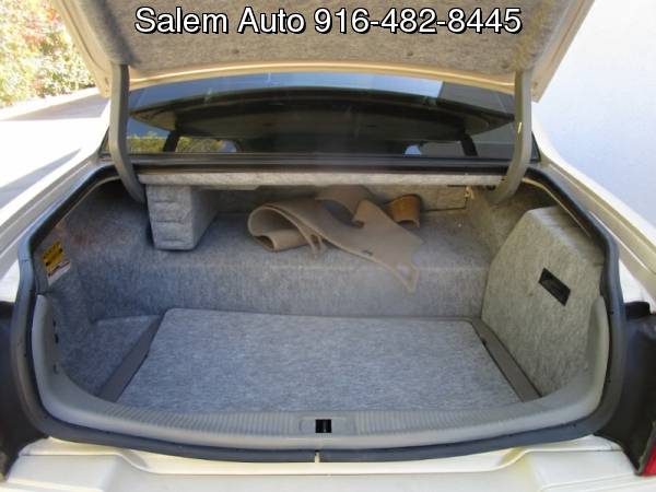 2003 Lincoln Town Car CARTIER - SUNROOF - LEATHER AND HEATED SEATS -... for sale in Sacramento , CA – photo 18