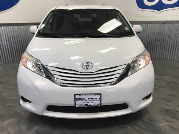 2015 TOYOTA SIENNA LE AAS WITH PERFECT CARFAX!! 3RD ROW ONLY 79.1K MI! for sale in Norman, KS – photo 2