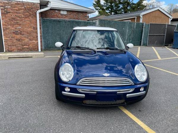 2004 MINI Cooper Base - - by dealer - vehicle for sale in Farmingdale, NY – photo 9