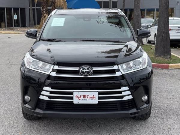 2017 Toyota Highlander XLE - - by dealer - vehicle for sale in San Antonio, TX – photo 12