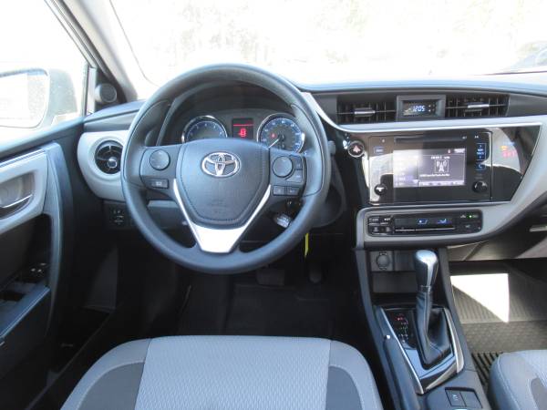2019 Toyota Corolla LE Bluetooth, Backup camera, only 6K! Warranty! for sale in Minneapolis, MN – photo 7