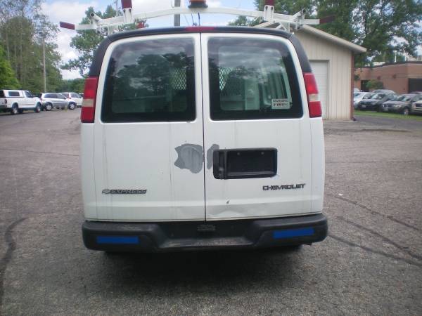 2004 CHEVY EXPRESS 1500 AUTO A/C 6 CYL. SHELVES RUNS GREAT for sale in Pataskala, OH – photo 3