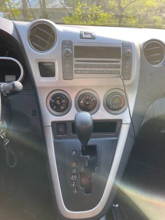 09 Pontiac Vibe AWD for sale in Morgantown , WV – photo 11