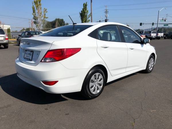 2016 Hyundai Accent 4dr SE 19,000 1 Owner Miles Like New 4Cyl Auto... for sale in Longview, OR – photo 4