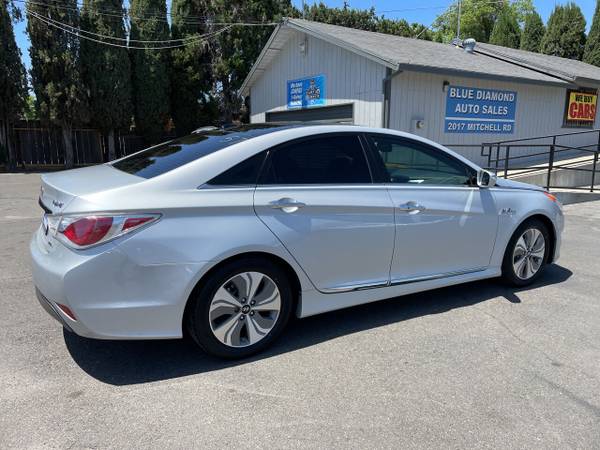 2015 Hyundai Sonata Limited Hybrid Gas Saver HUGE SALE - cars for sale in CERES, CA – photo 6