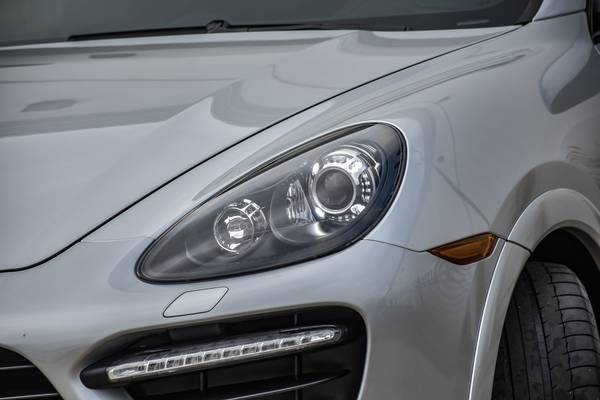 2013 Porsche Cayenne GTS hatchback Classic Silver Metallic for sale in Downers Grove, IL – photo 13