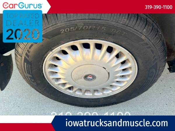 1998 Buick LeSabre 4dr Sdn Custom with Front/rear lap/shoulder for sale in Cedar Rapids, IA – photo 5
