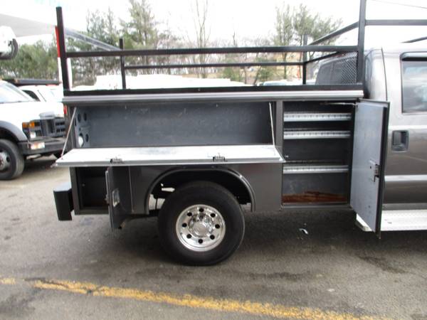 2004 Ford Super Duty F-250 CREW CAB 4X4 UTILITY BODY for sale in South Amboy, PA – photo 4