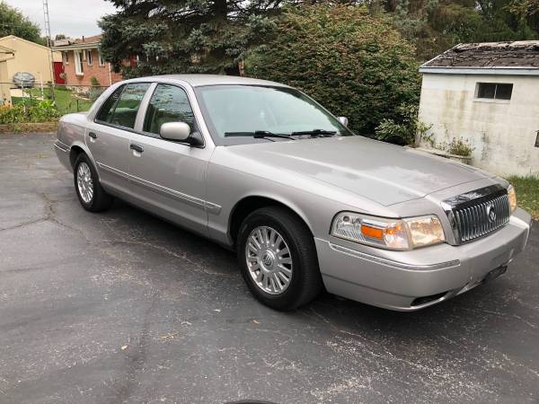 2006 mercury grand marquis ls for sale in Hanover, PA – photo 2