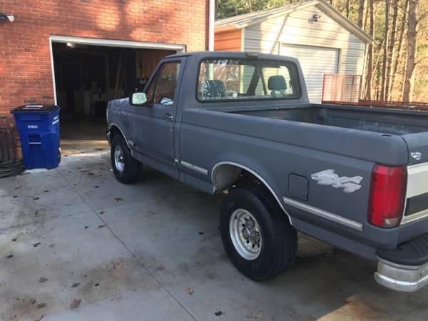 1992 Ford F150 XLT 4WD ONLY 99K original miles!! - cars & trucks -... for sale in Asheville, NC – photo 11