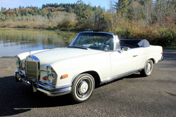 Lot 136 - 1966 Mercedes 250 SE Cabriolet Lucky Collector Car Auction for sale in Other, FL – photo 15