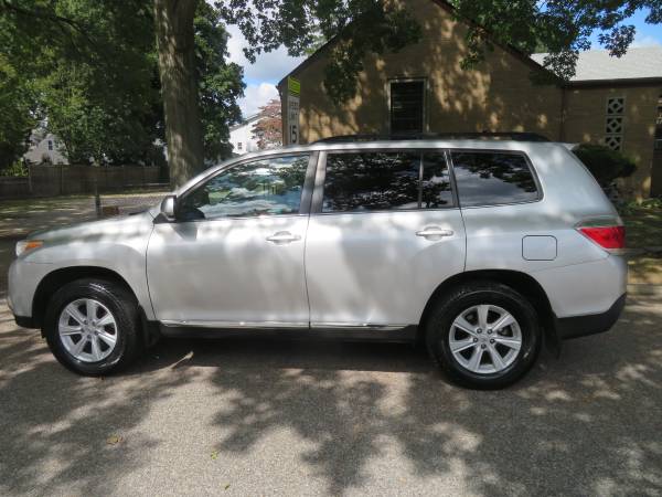 2011 Toyota Highlander 4WD 129K BACK UP CAMERA HEATED LEATHER SUNROOF for sale in Baldwin, NY – photo 7