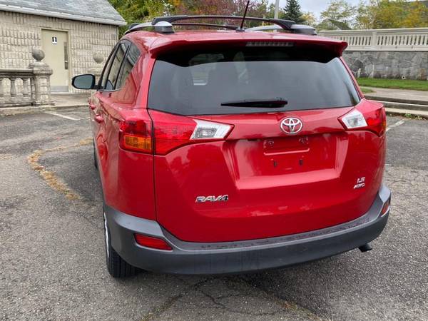 2014 Toyota RAV4 AWD 4dr LE (Natl) -EASY FINANCING AVAILABLE - cars... for sale in Bridgeport, NY – photo 10