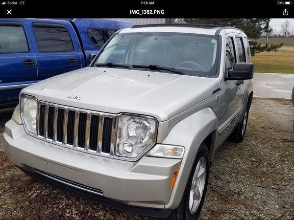 09 Jeep Liberty Limited 4WD - cars & trucks - by owner - vehicle... for sale in Monroeville, IN – photo 2