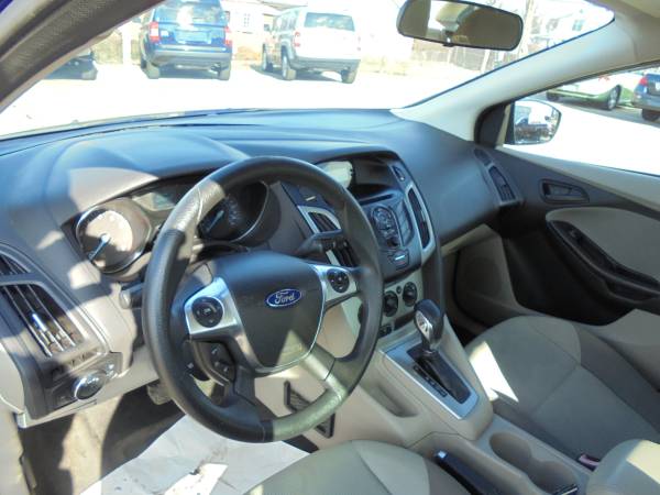 2012 FORD FOCUS SE 4 DOOR SEDAN - cars & trucks - by dealer -... for sale in Uniontown, PA – photo 5