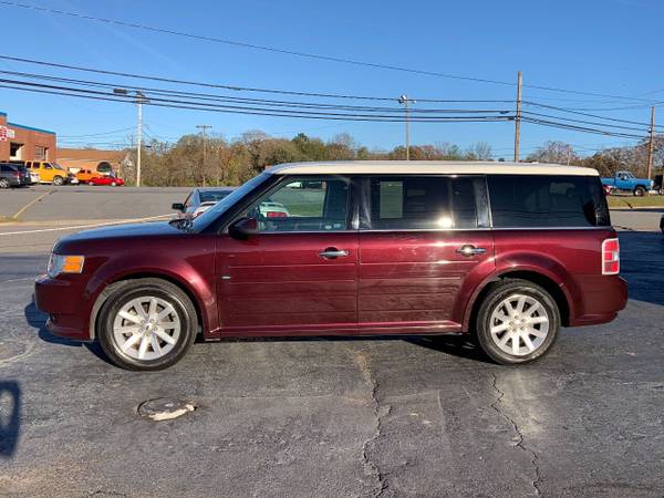 2011 Ford Flex SEL AWD - cars & trucks - by dealer - vehicle... for sale in Hickory, NC – photo 2