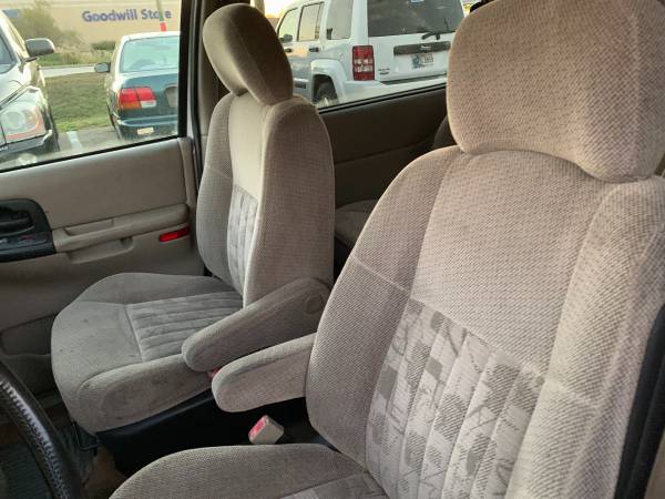 2005 Pontiac Montana Extrnded minivan with remote starter for sale in Indianapolis, IN – photo 10